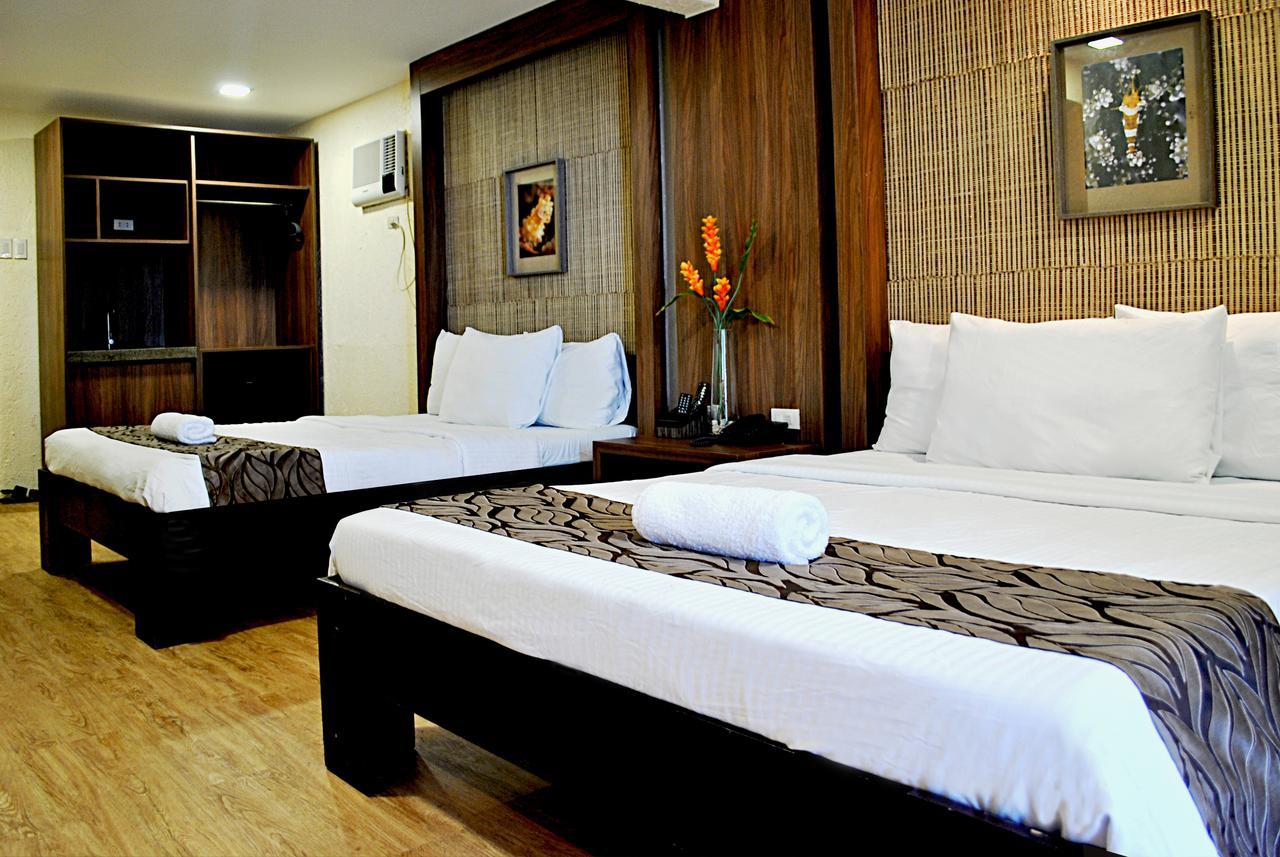 Altamare Dive And Leisure Resort Anilao Mabini  Buitenkant foto